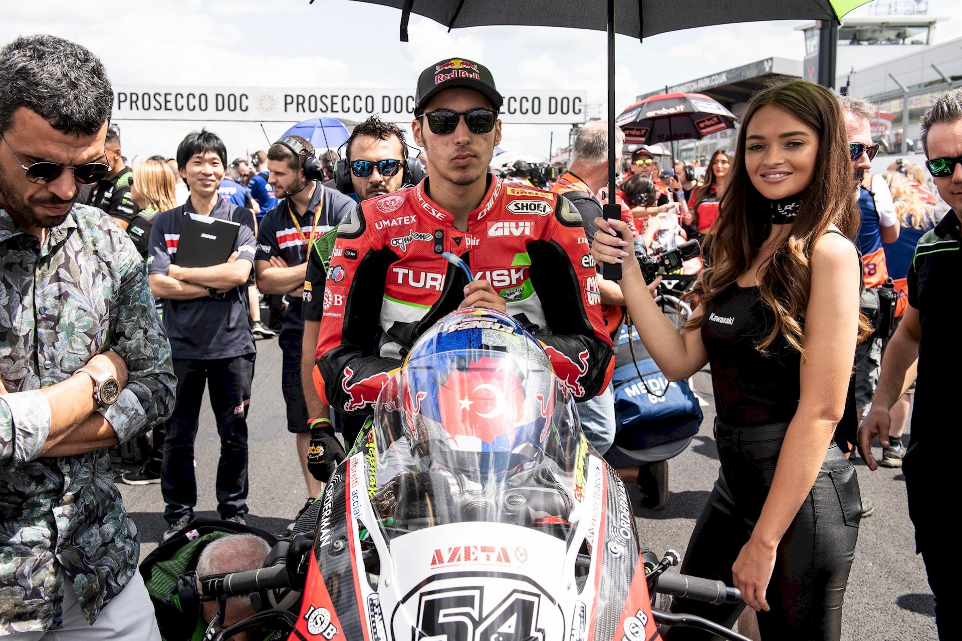Paddock Girls SBK Donington 2019