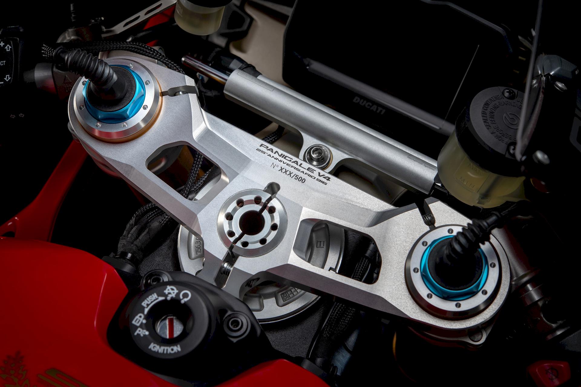 Ducati Danigale V4 Anniversario 916