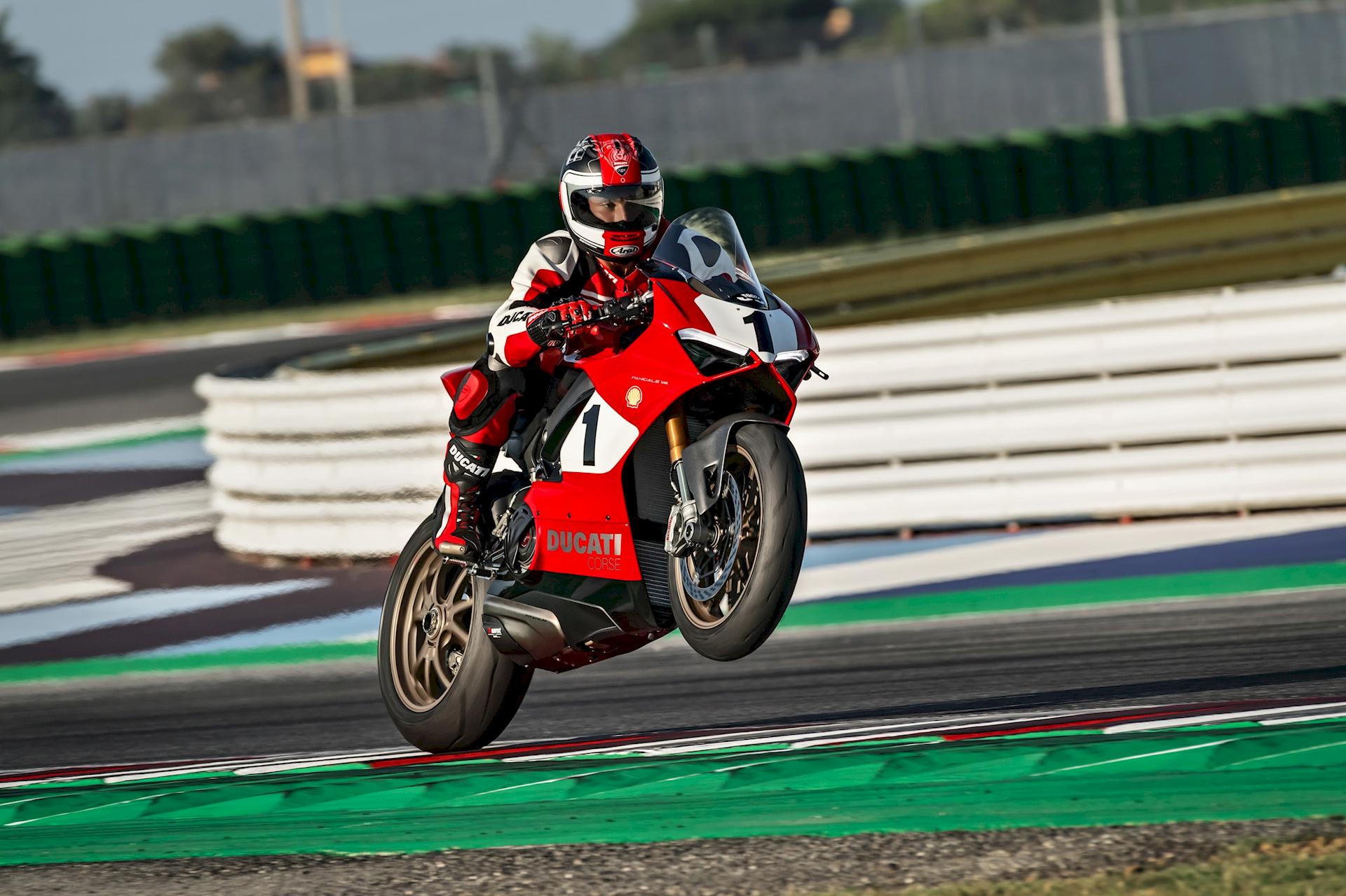 Ducati Panigale V4 25 Anniversario 916