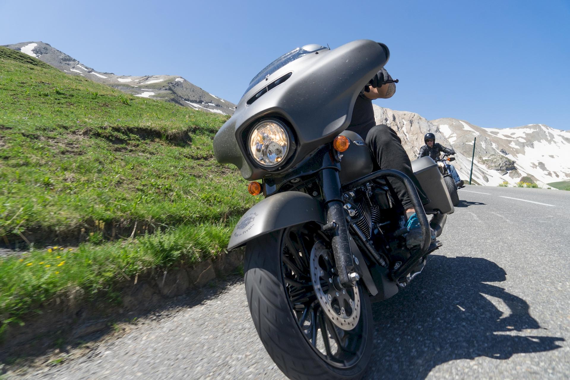 Metzeler Cruisetec test Punta Bagna Harley-Davidson