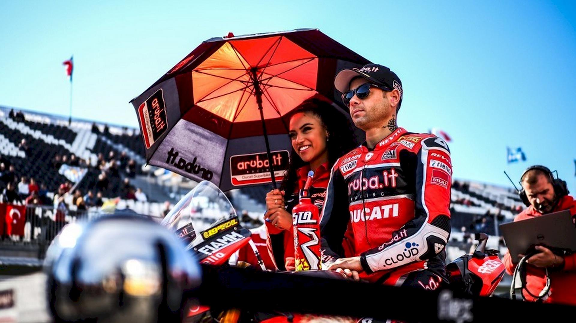 Paddock Girls SBK Magny Cours