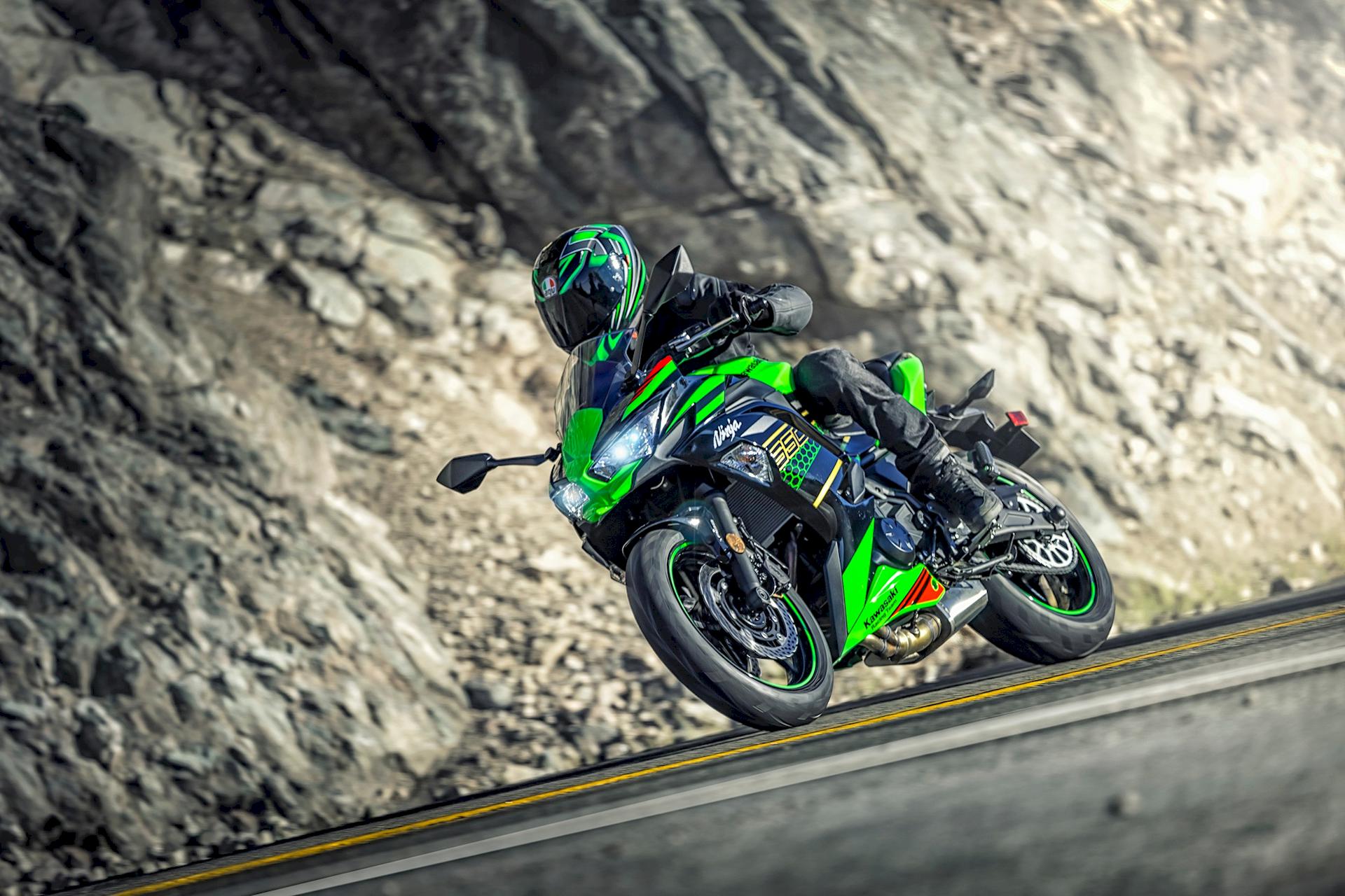 Nuova Kawasaki Ninja 650 MY 2020