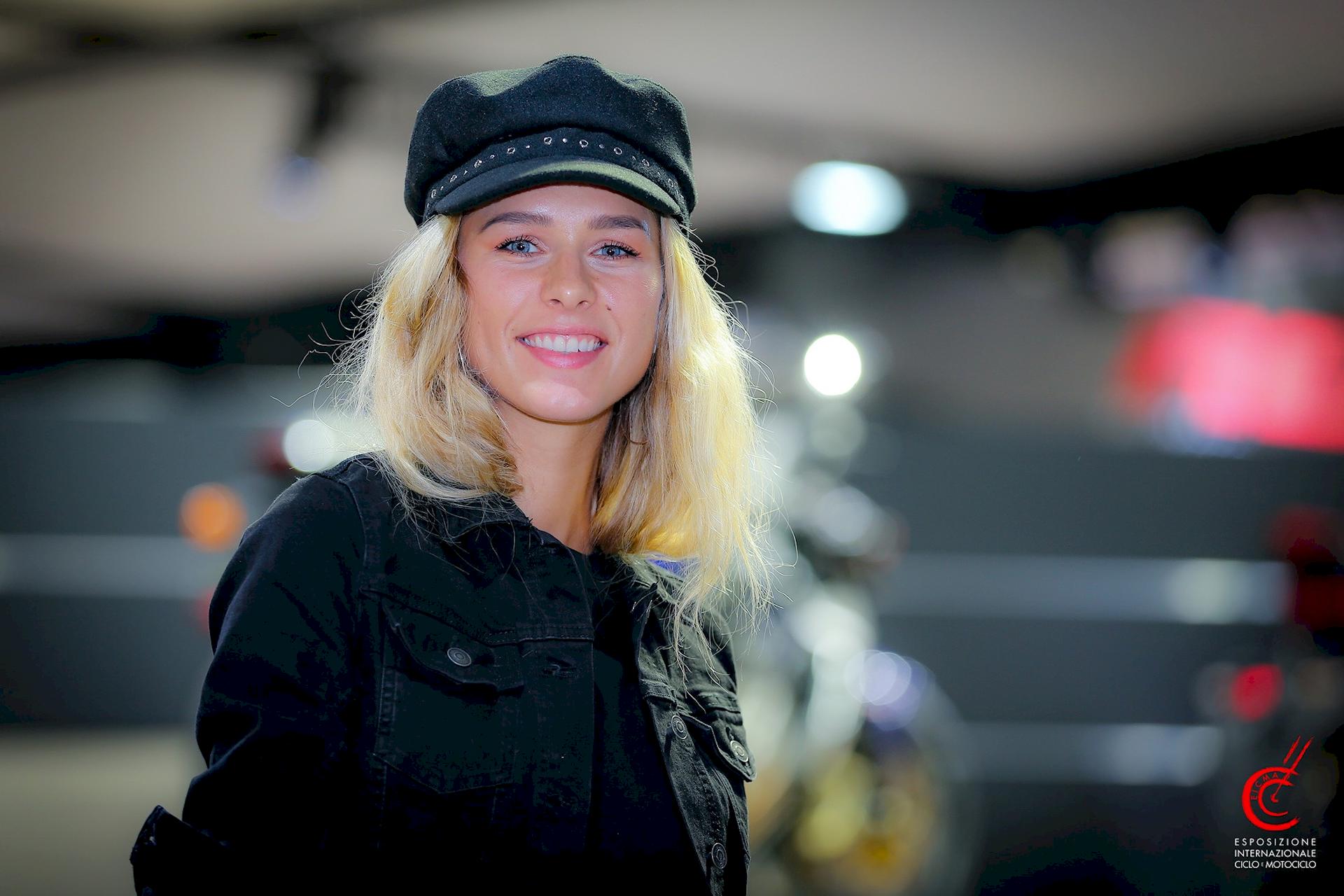 Eicma Girls 2019