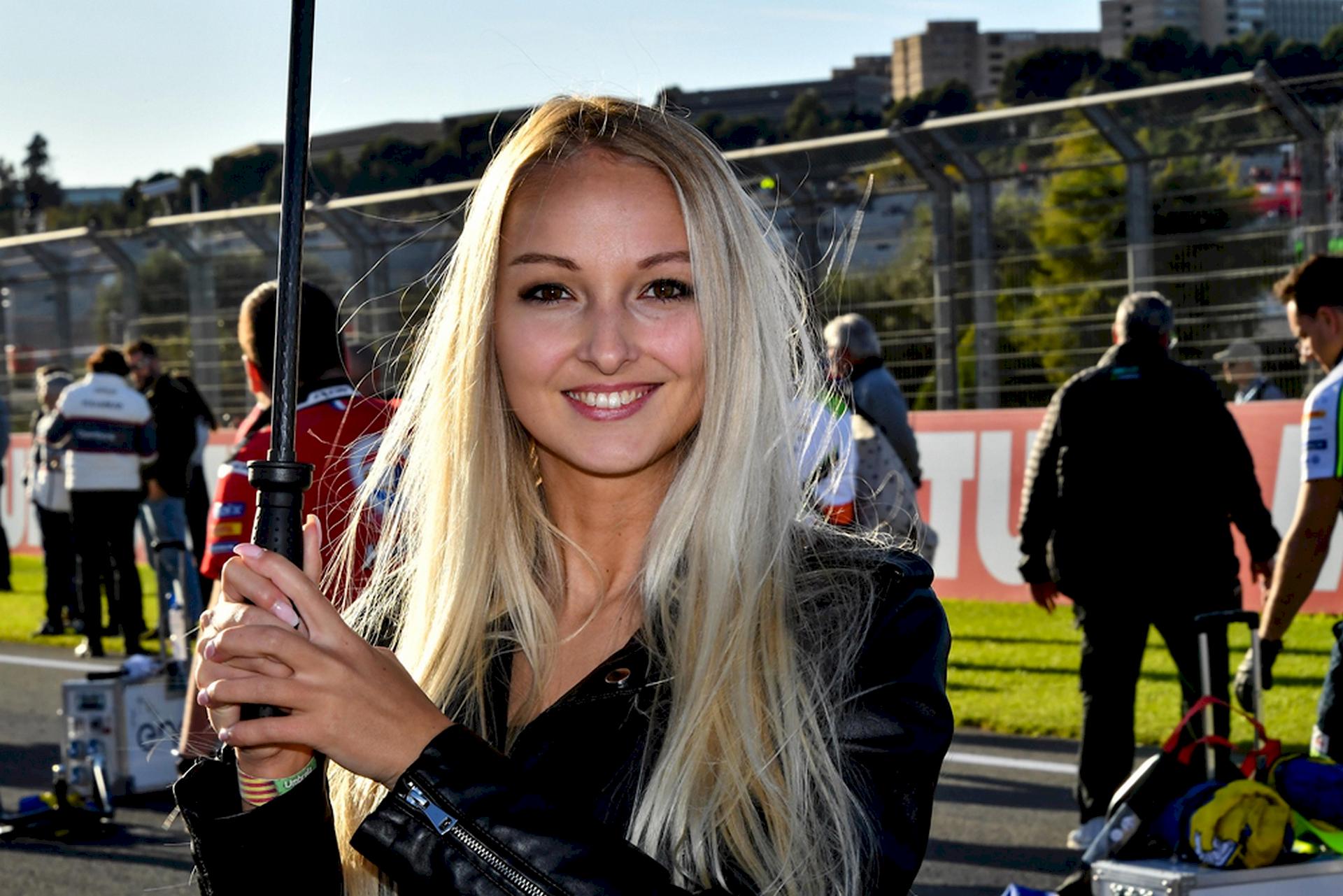 Paddock Girls Valencia 2019