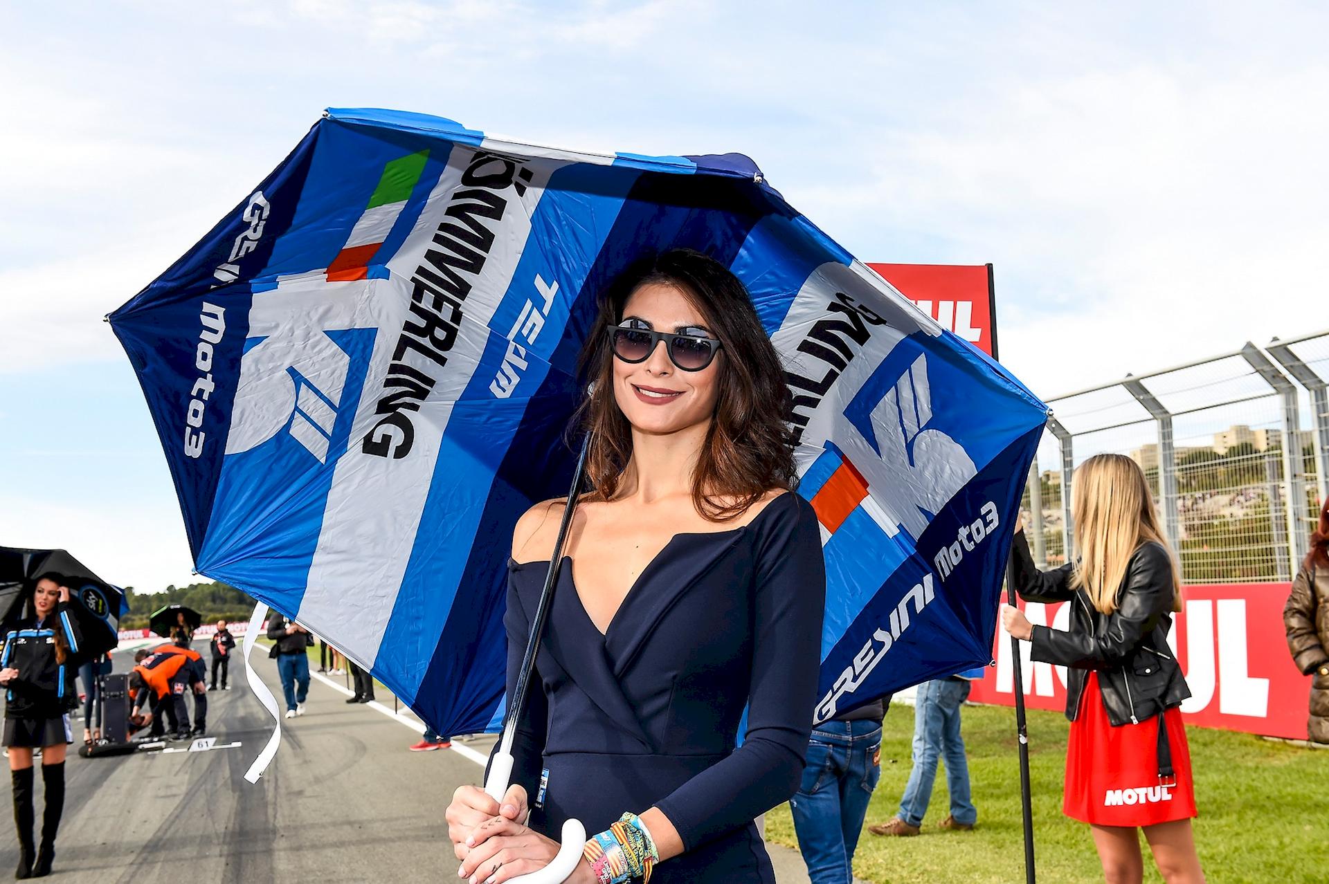 Paddock Girls Valencia 2019