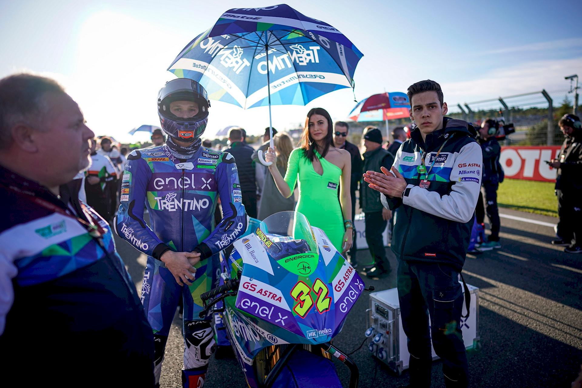 Paddock Girls Valencia 2019