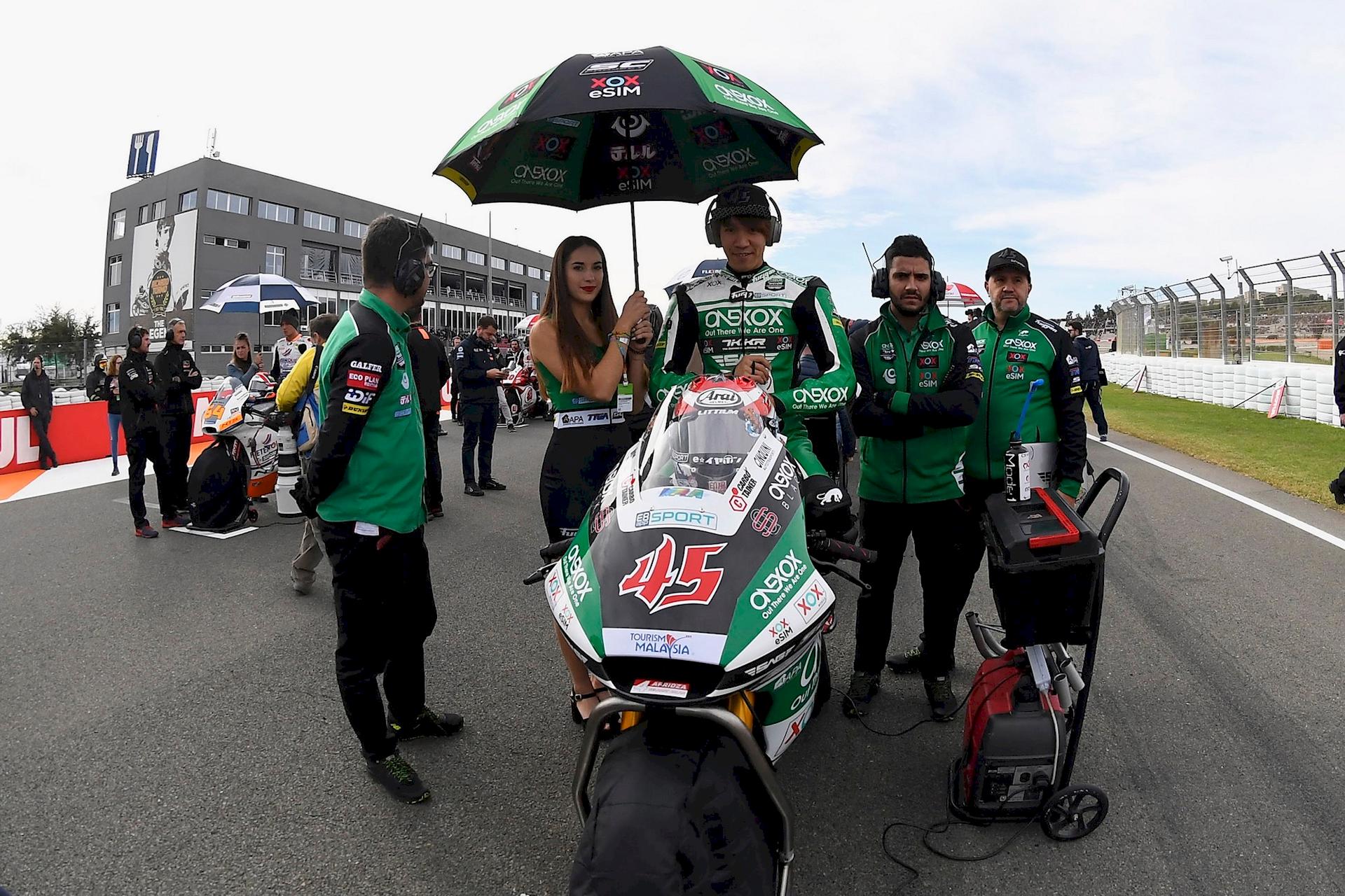 Paddock Girls Valencia 2019