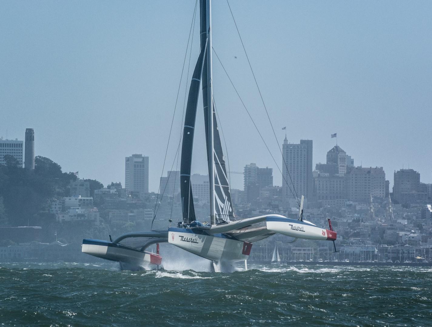 Maserati Multi 70 Soldini