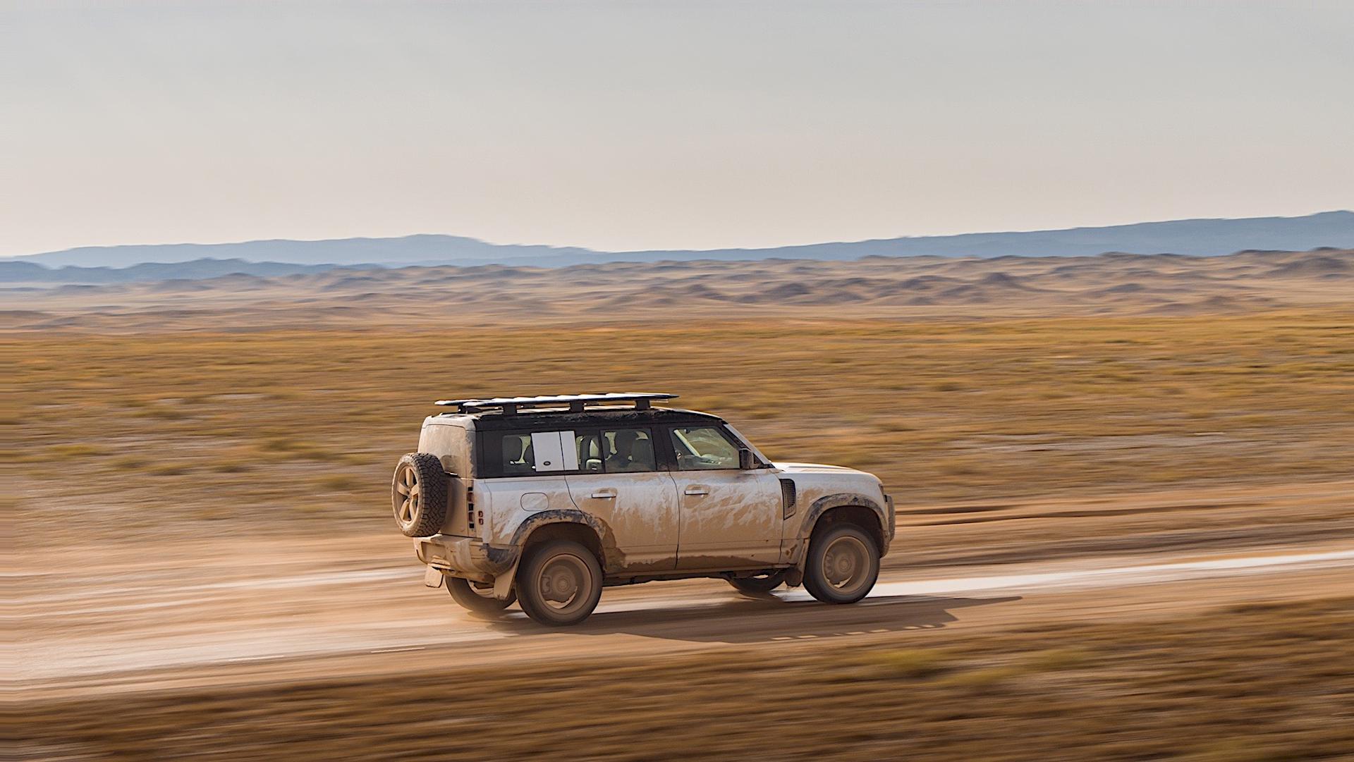 Land Rover Defender dual eSIM