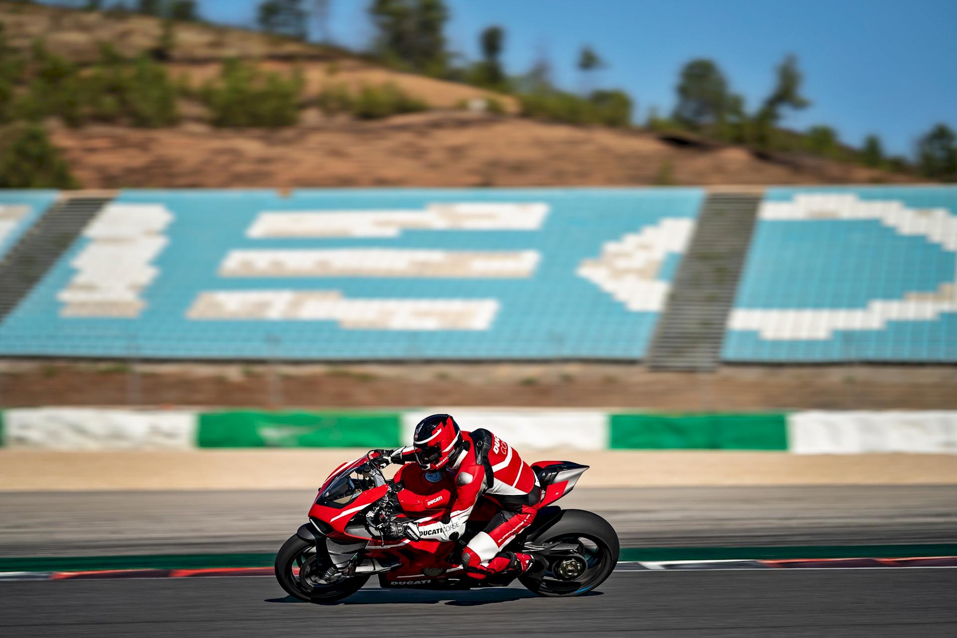 Ducati Panigale V4 Superleggera 2020