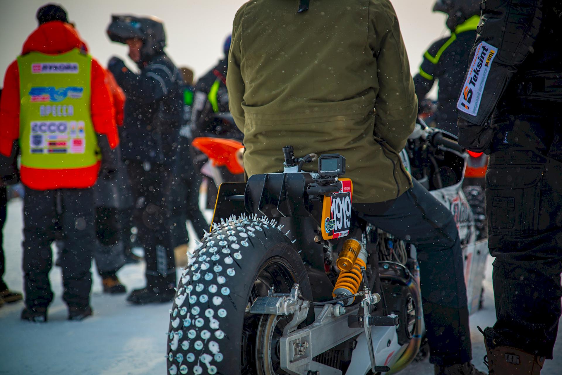 Indian Scout Bobber Appaloosa v2.0 Baikal Mile Ice Speed Festival 2020