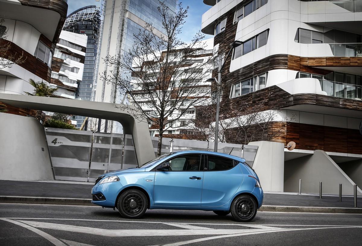 Lancia Ypsilon Hybrid EcoChic