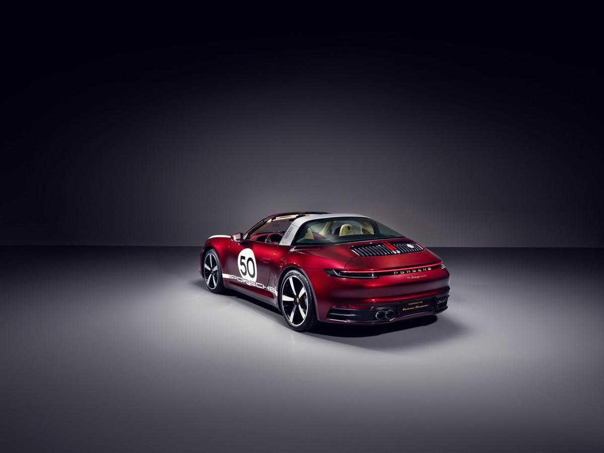 Porsche 911 Targa 4S Heritage Design Edition