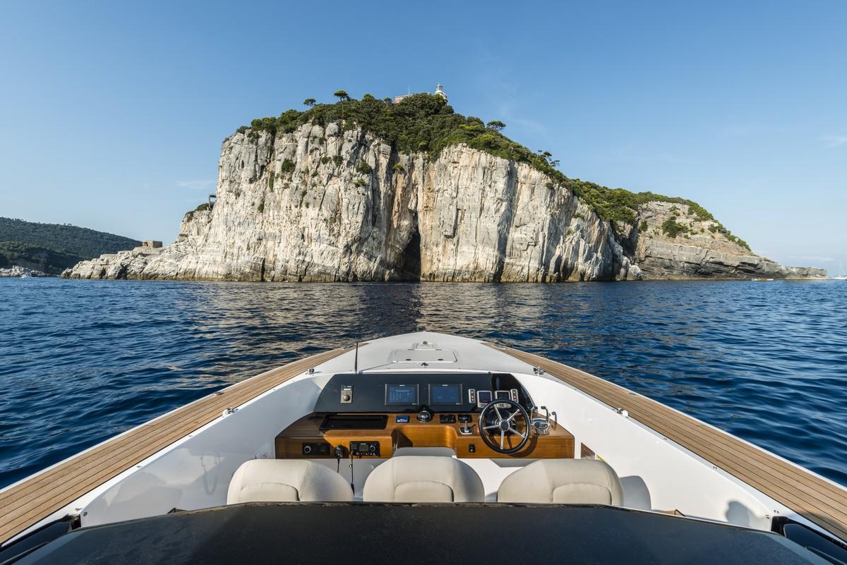 Wooden Boats WB14 limo tender