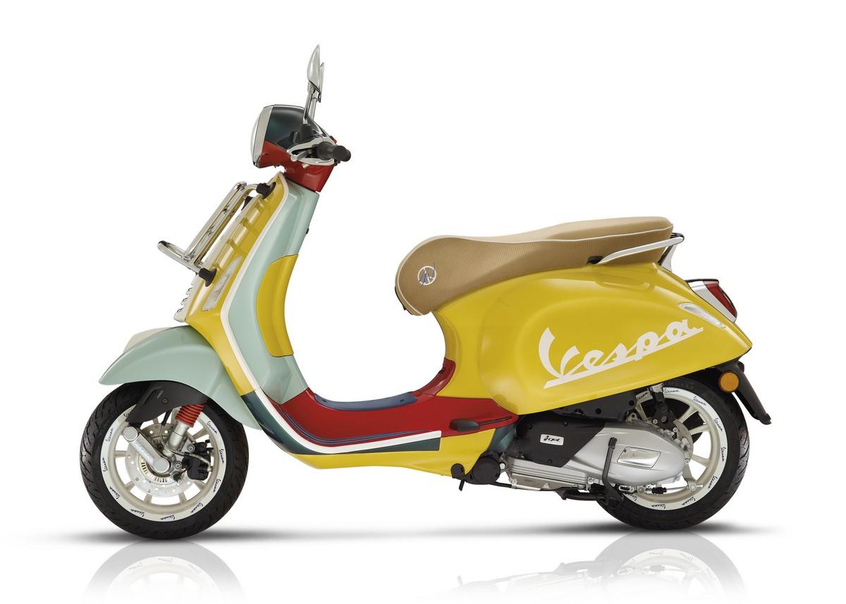 Vespa Primavera Sean Wotherspoon 2020