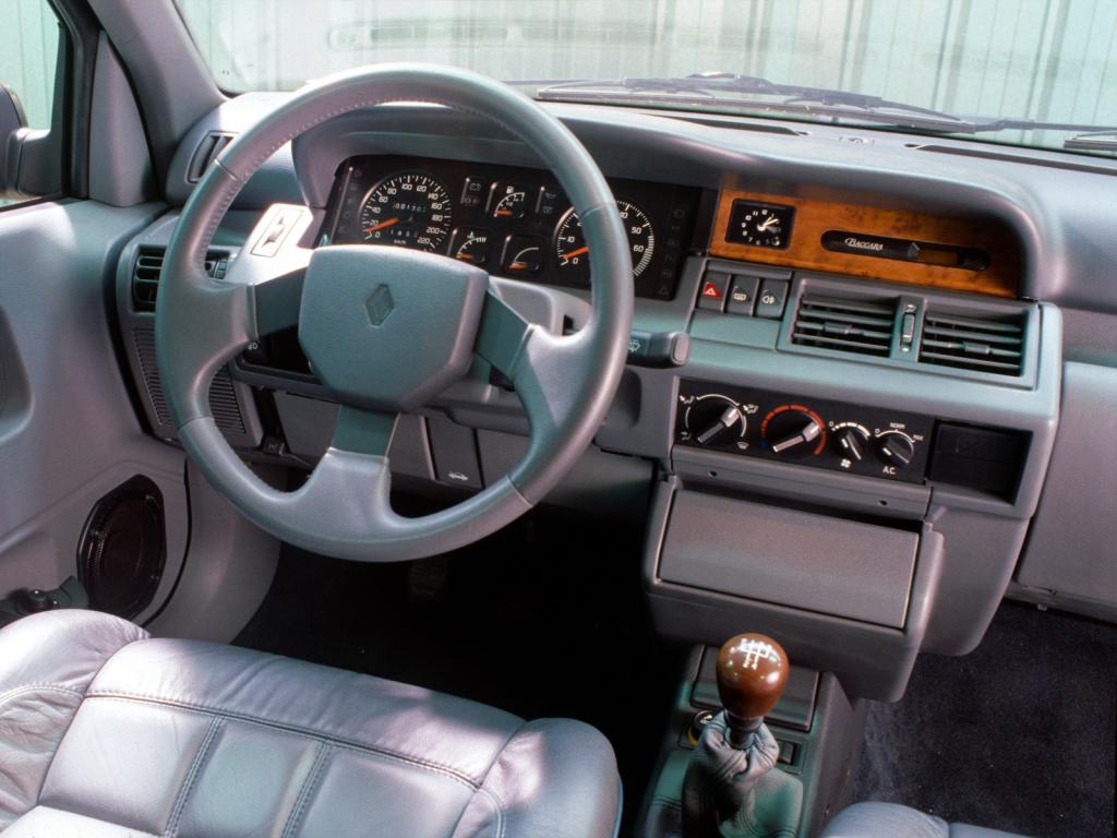 Renault Clio Baccara Youngtimer