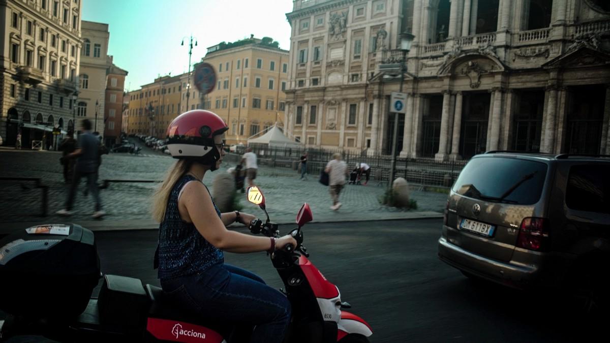 Acciona scooter sharing Roma