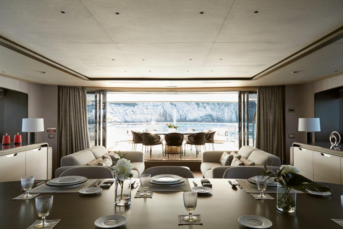 Benetti Yacht Diamond 145 