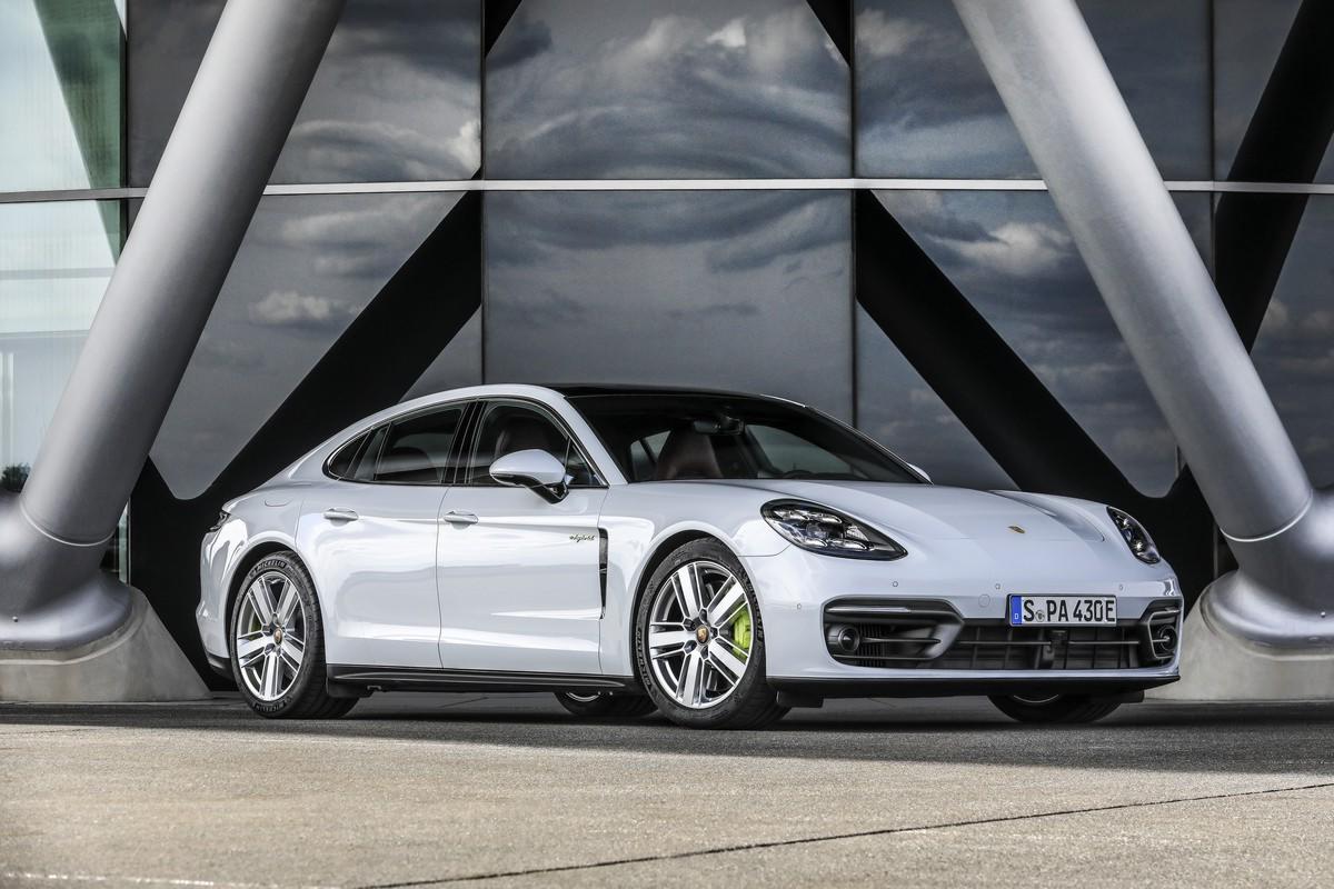 Nuova Porsche Panamera 2020