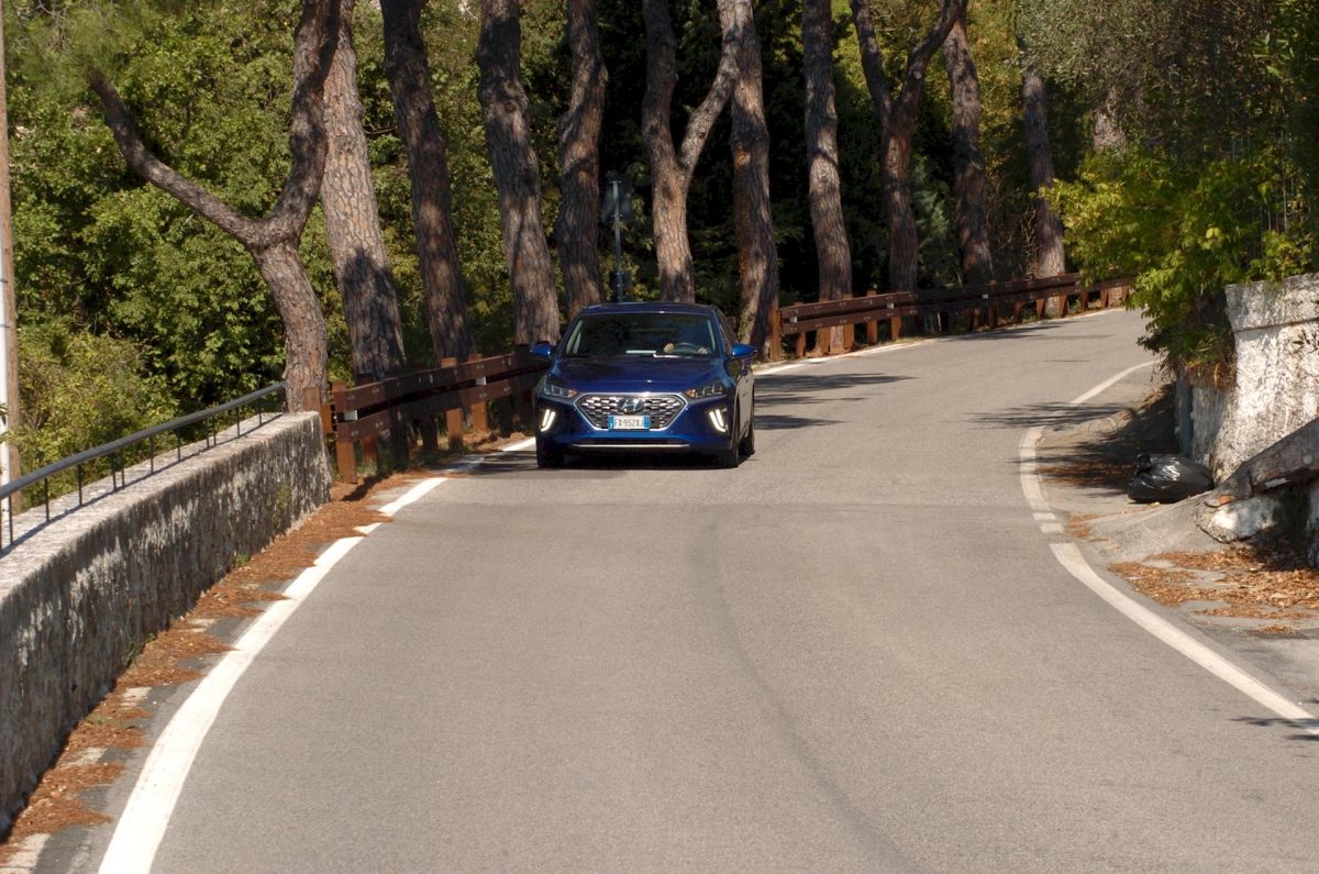 Hyundai Ioniq Hybrid