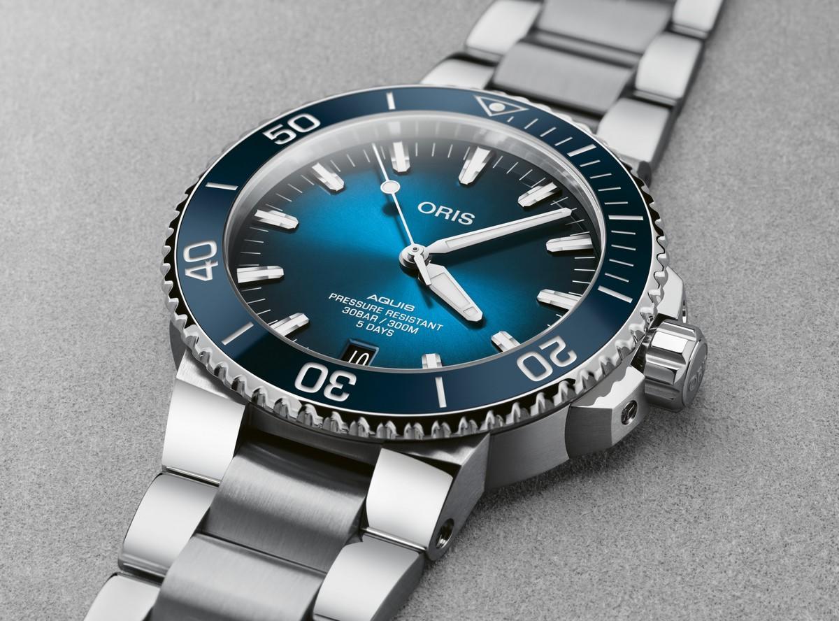 Oris Aquis Date Calibre 400