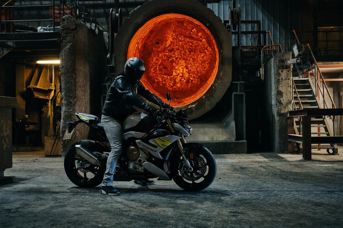 Nuova BMW S 1000 R