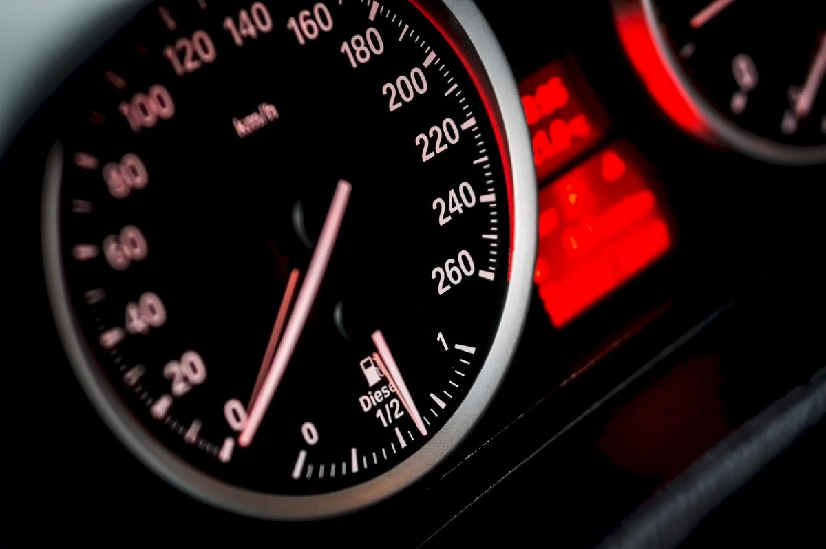 contachilometri taroccati tachimetro