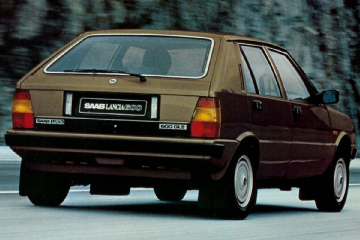 Saab Lancia 900