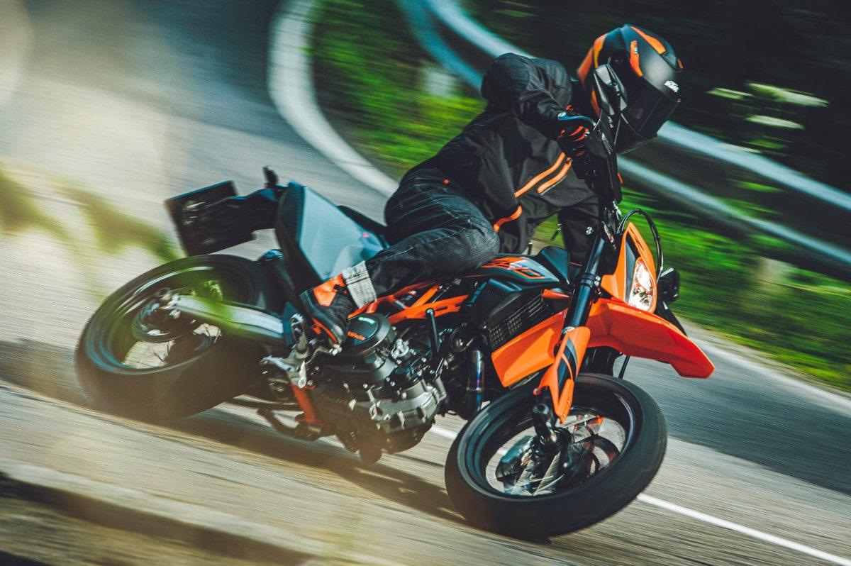 KTM 690 SMC R 2021