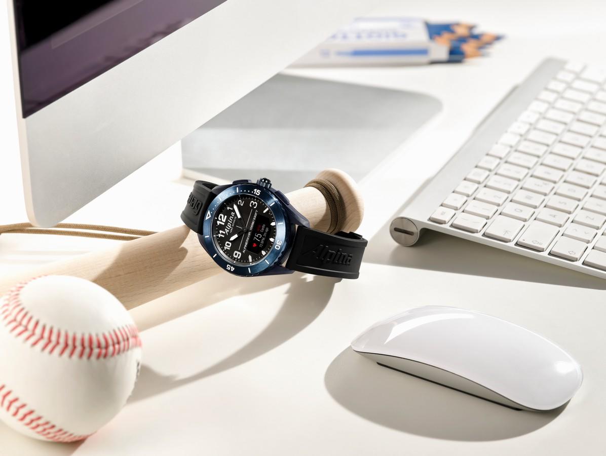 Alpina AlpinerX Alive smartwatch