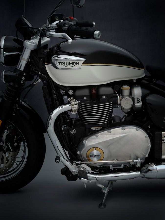 Trimph Bonneville Speedmaster 2021