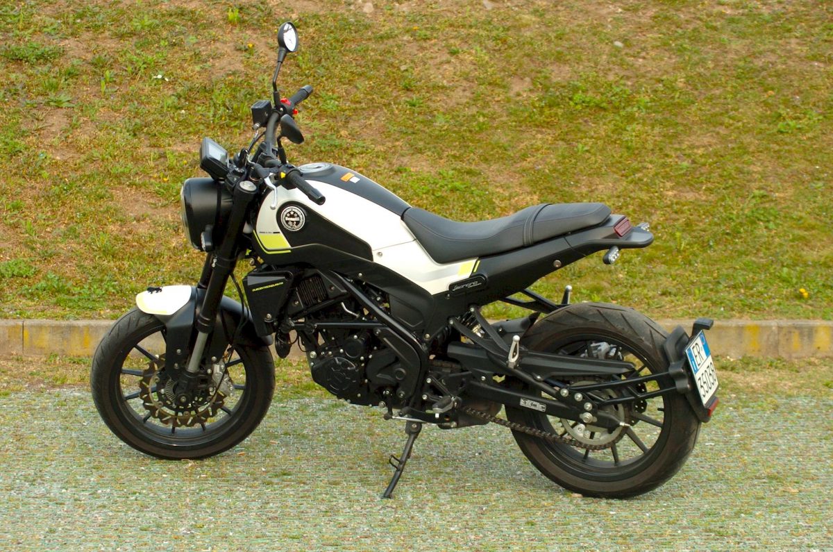  Benelli Leoncino 250