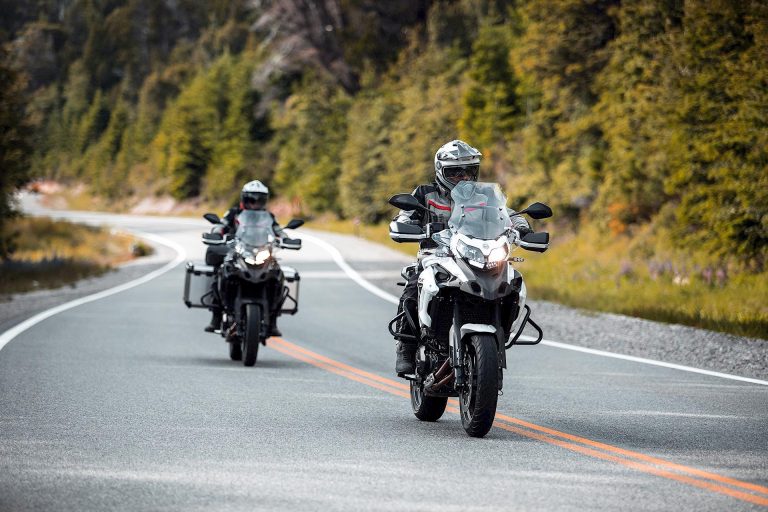 Quali sono le differenze tra la Benelli TRK 502 e la TRK 502X?