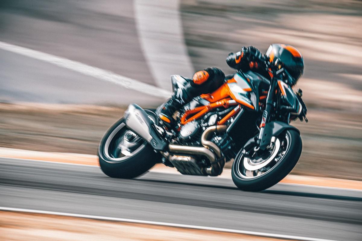 KTM 1290 Super Duke RR 2021