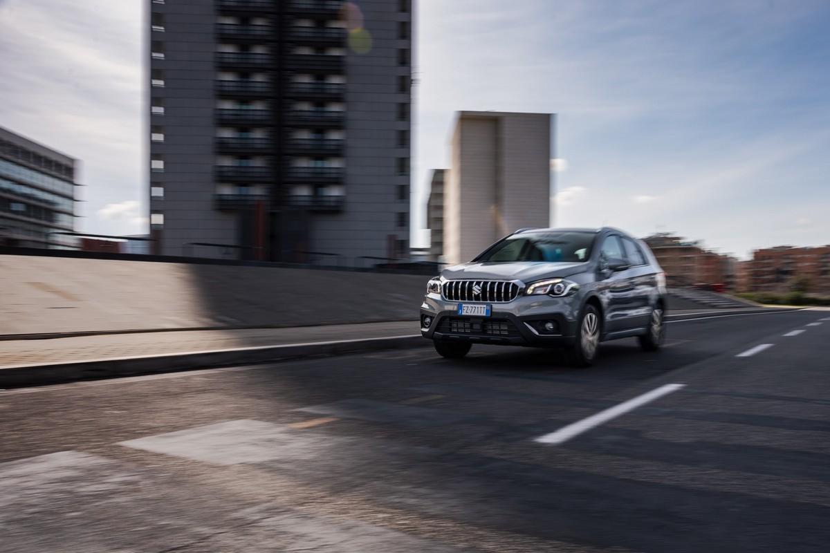 Suzuki S-Cross Hybrid 2021