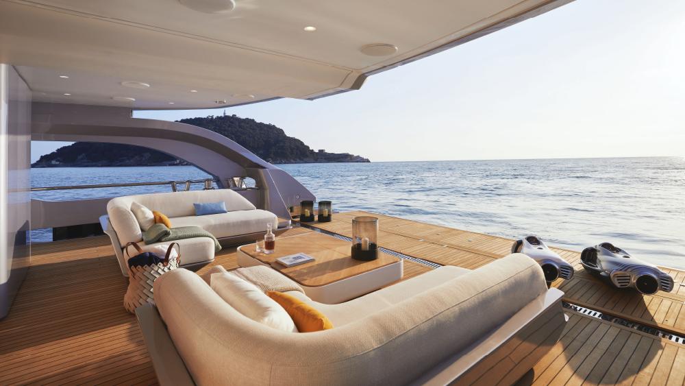 Azimut Grande Trideck