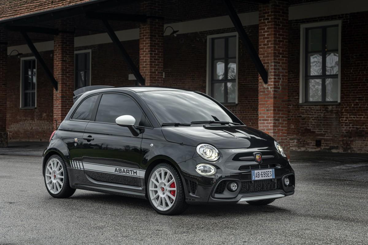 Nuova Abarth 695 Esseesse