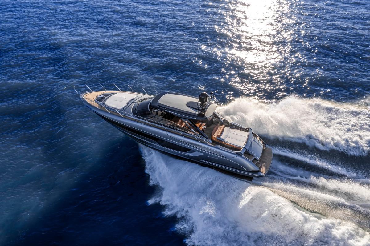 Riva 56 Rivale Hard Top