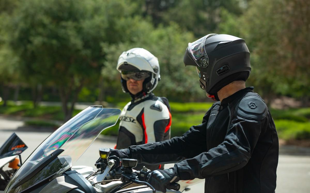 Sena casco Outrush R