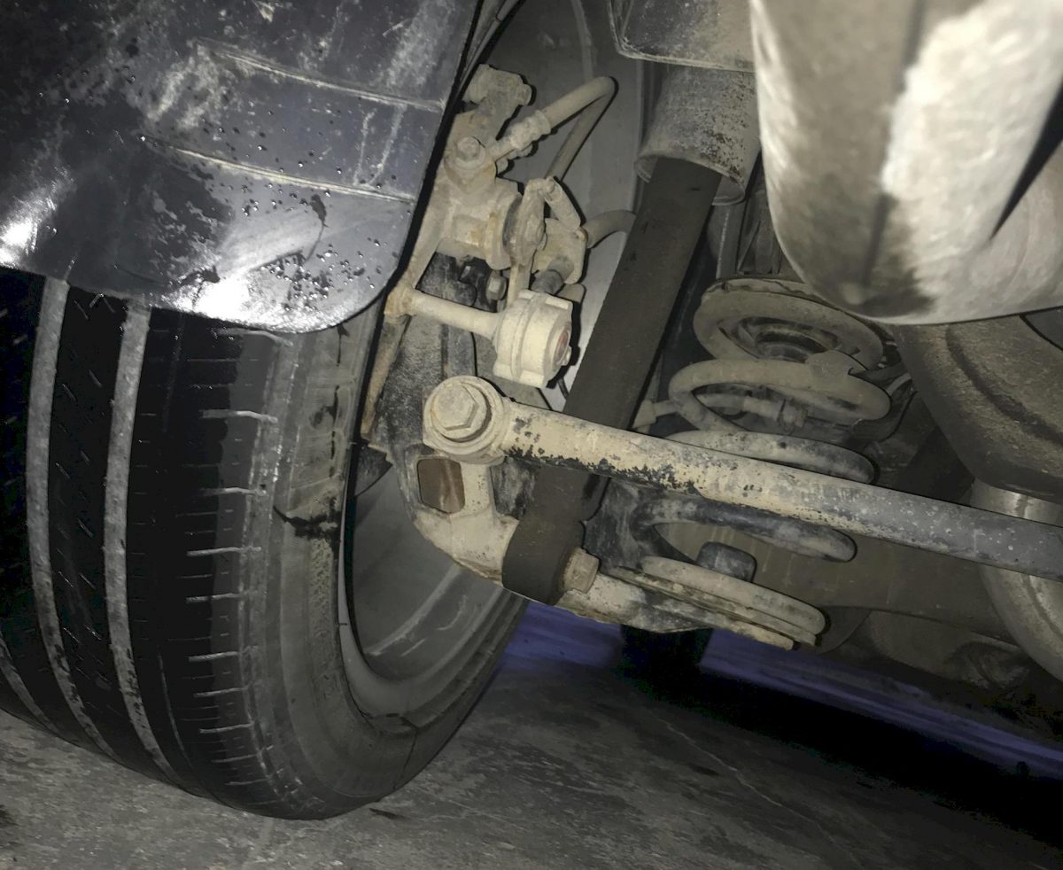 cambiare ammortizzatori