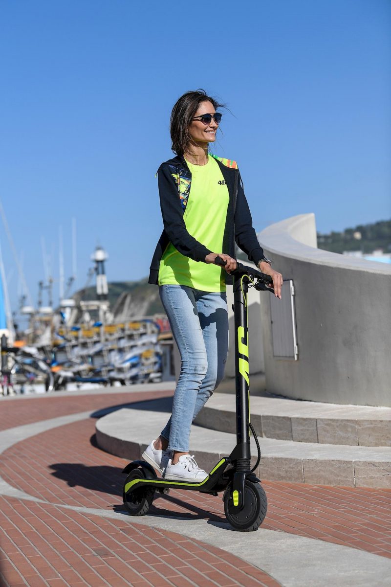 VR46 UP Monopattino elettrico