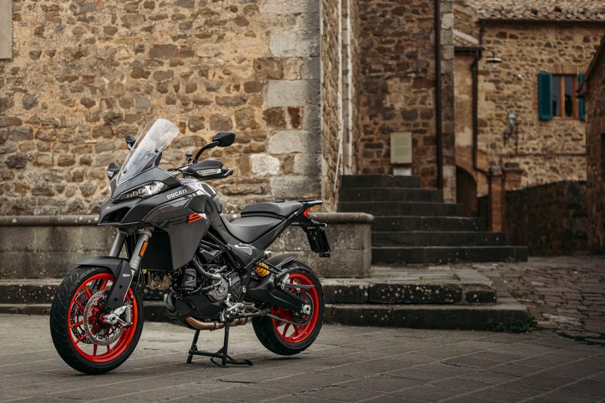 Ducati Multistrada V2 2022