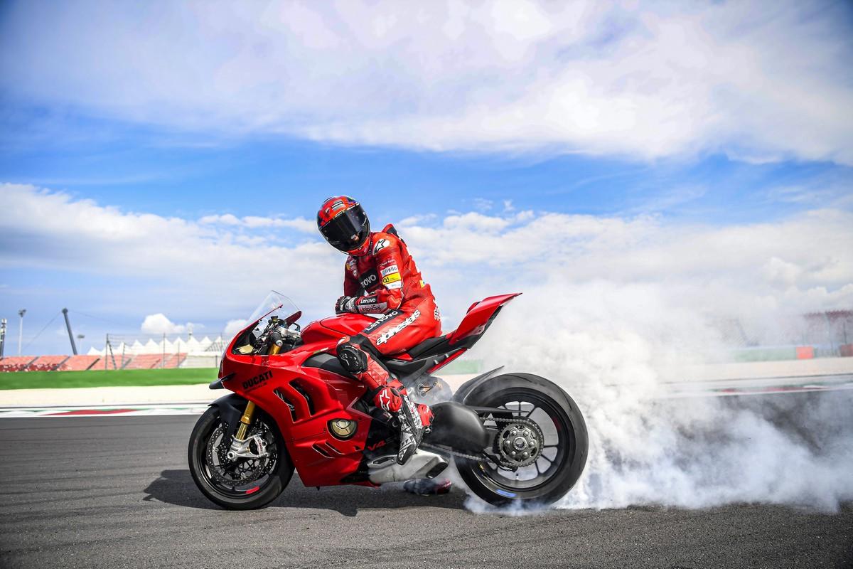 Ducati Panigale V4 2022