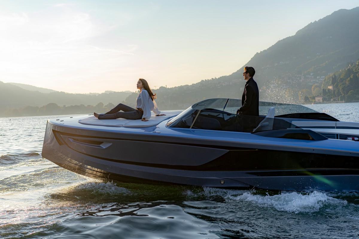 Occhilupo yacht Superbia 28