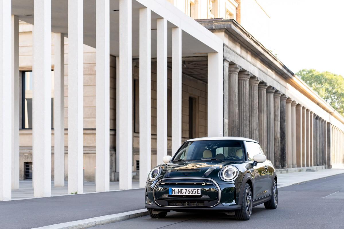 Mini Cooper SE Resolute Edition