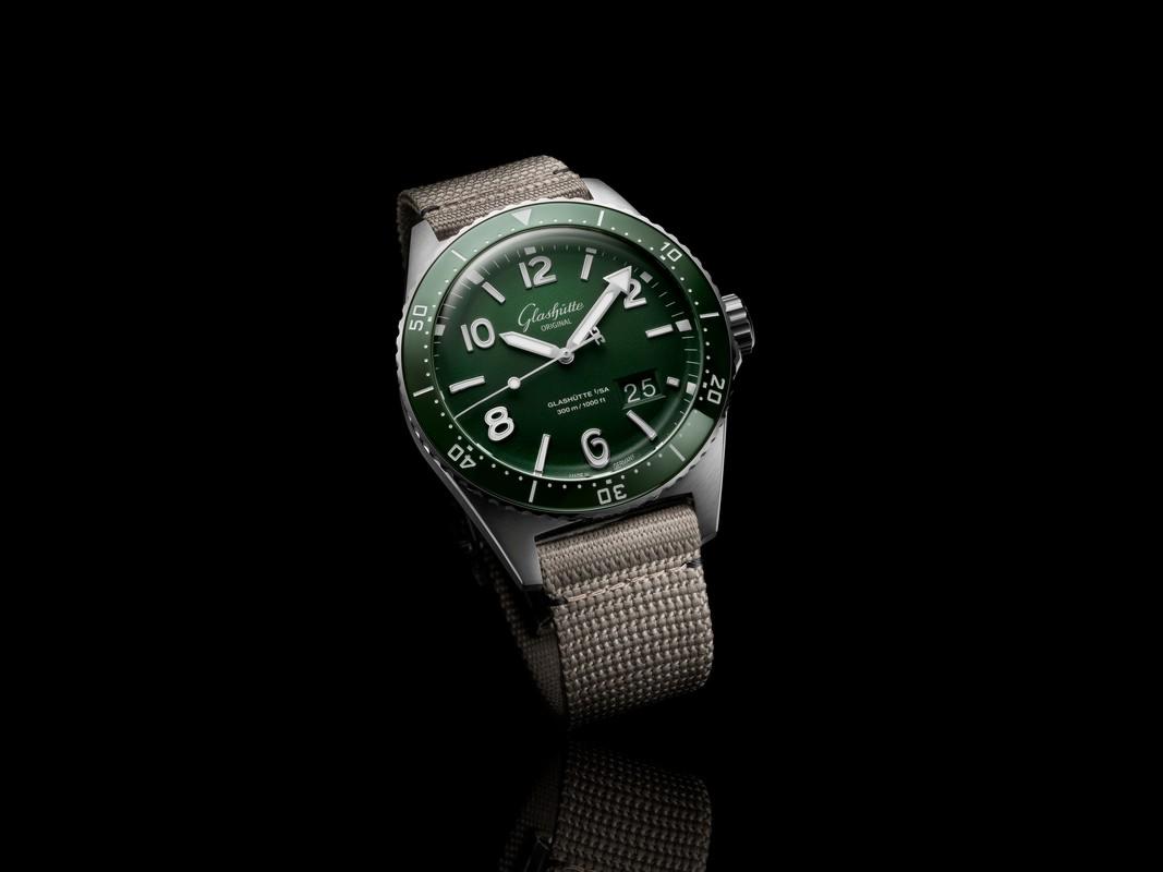 Glashutte SeaQ Panorama Date
