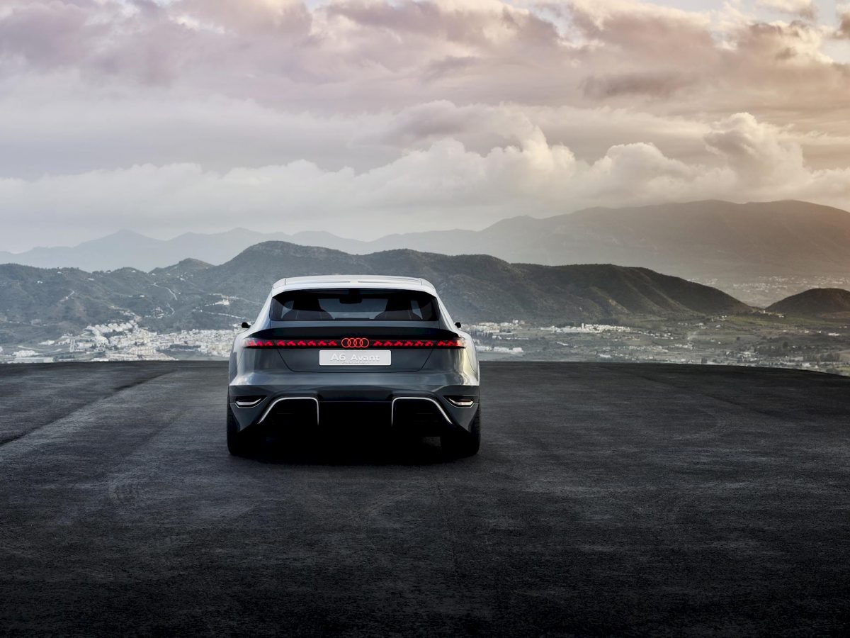 Audi A6 Avant e-tron concept