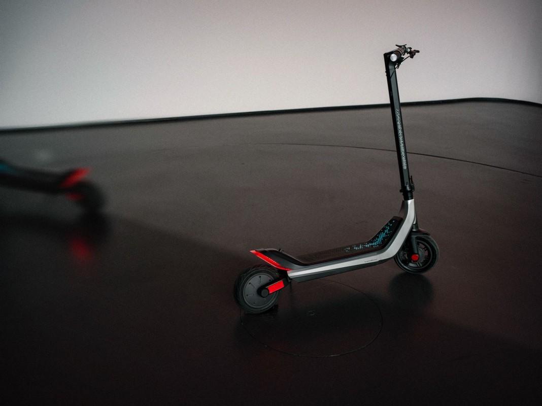 Monopattino elettrico KPF Argento by Pininfarina