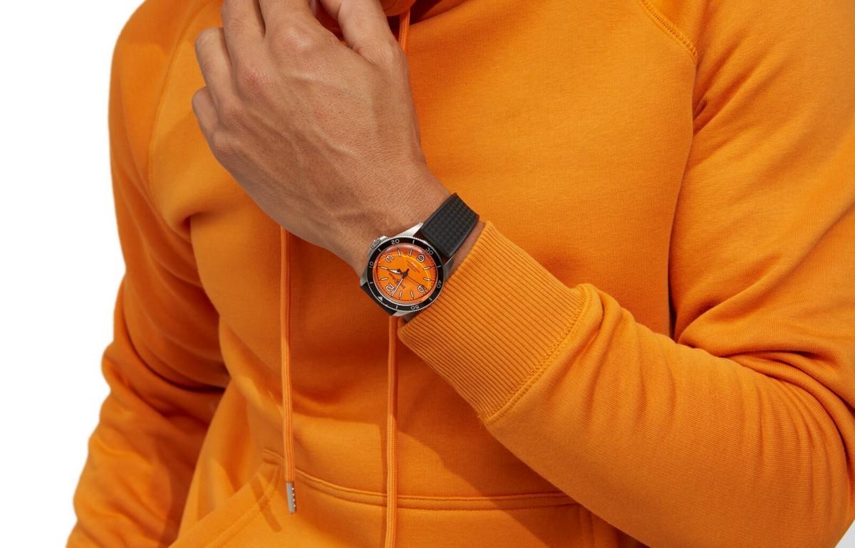 Bell & Ross BR V2-92 Orange