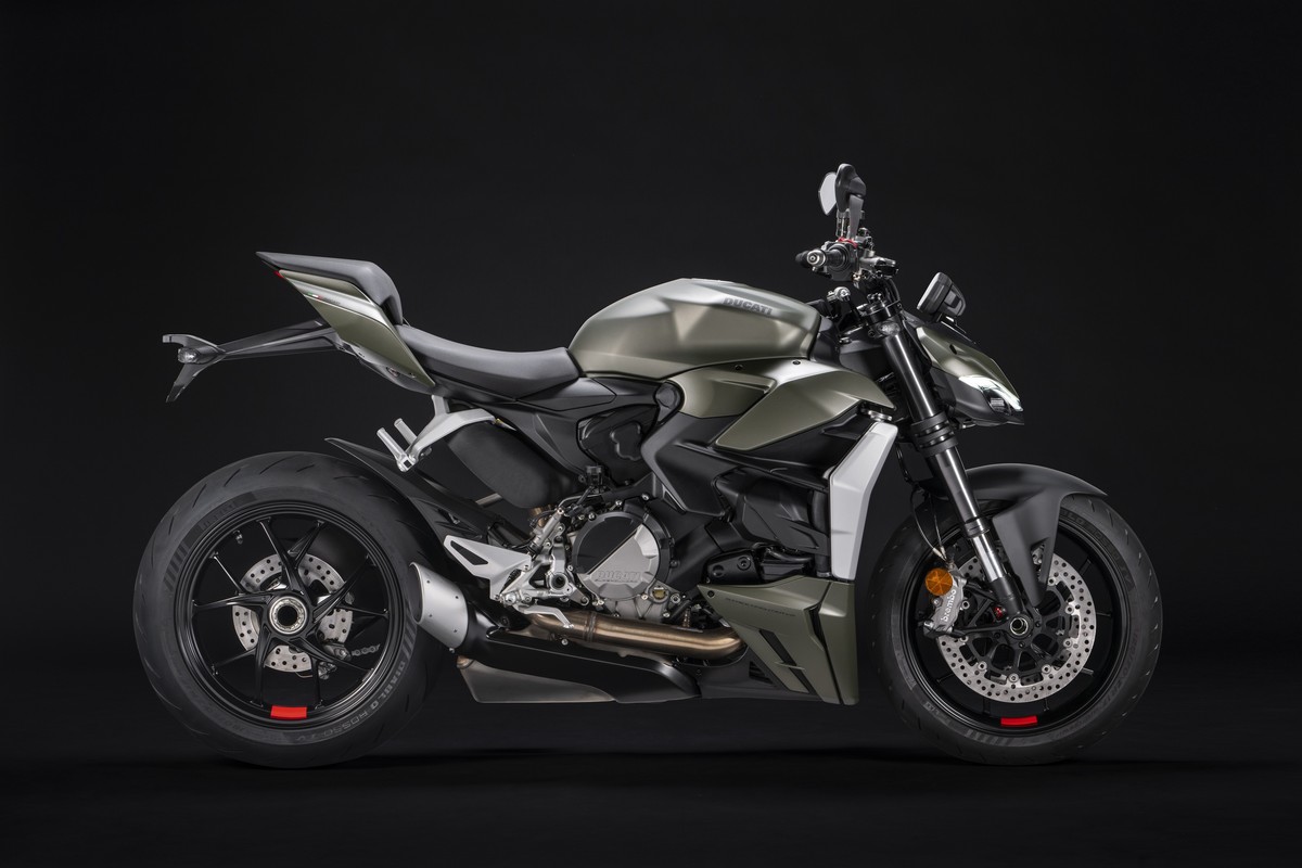 Ducati Streetfighter V2